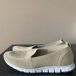 Cole Haan Women's 9B Zerogrand Slip On Shoes Loafers Rye Beige Stitchlite Knit